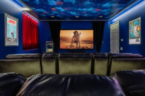 Cheerful 7 Bdrm Home with Cinema Room at Encore